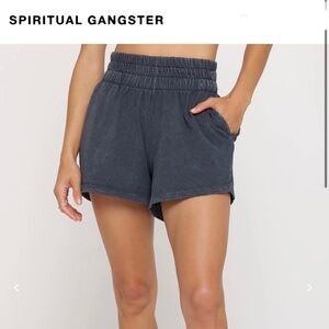 MSRP $98 NEW Spiritual Gangster Women's Kia Mid Rise Short Small VINTAGE BLACK
